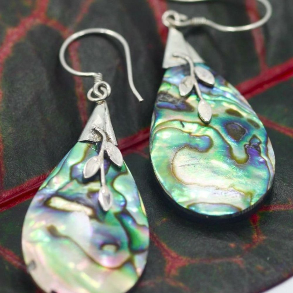 3/$20 Balinese teardrop abalone earring